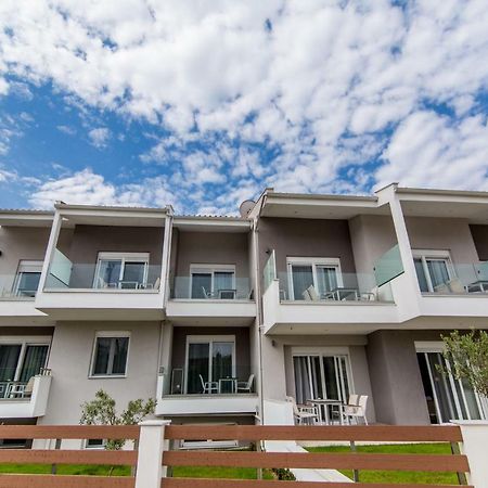 The Papoutsakis Apartments Nikiti  Esterno foto
