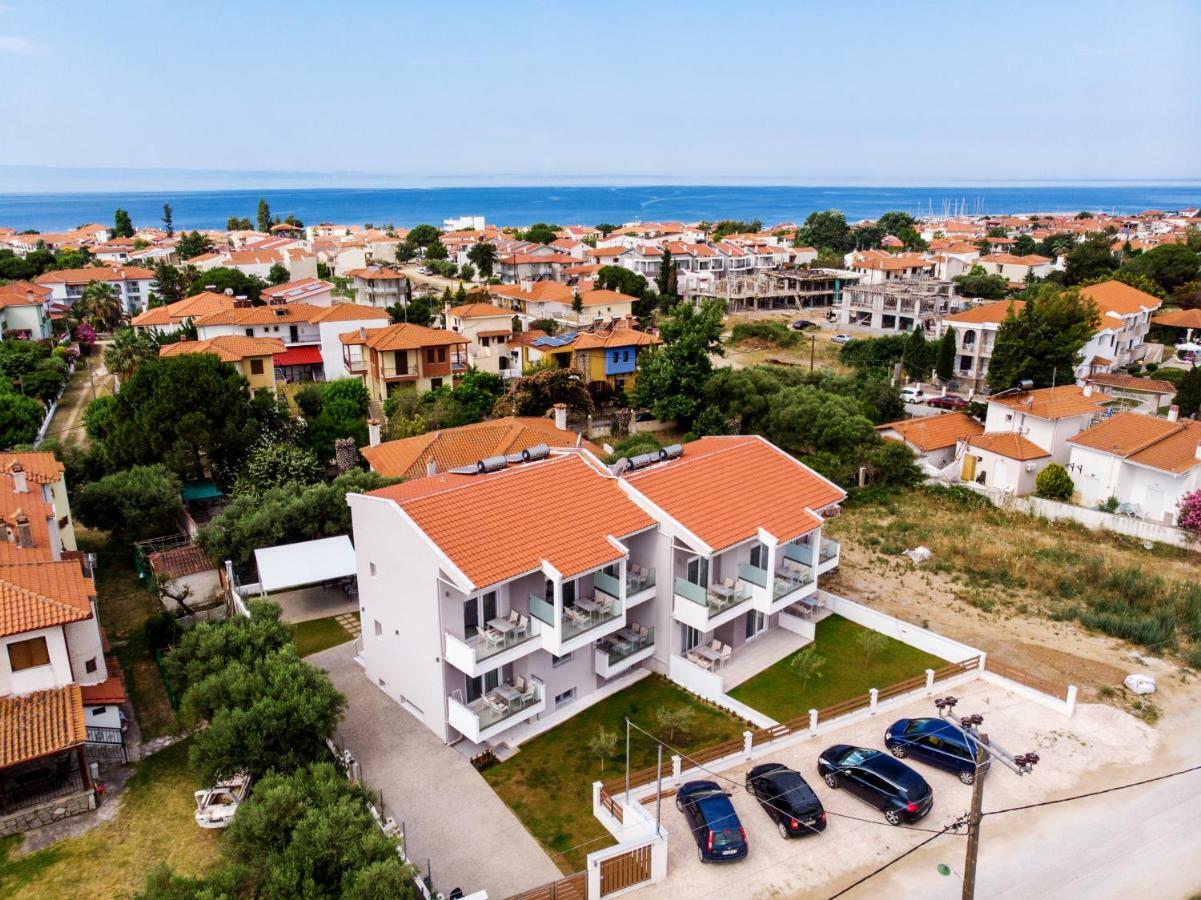 The Papoutsakis Apartments Nikiti  Esterno foto