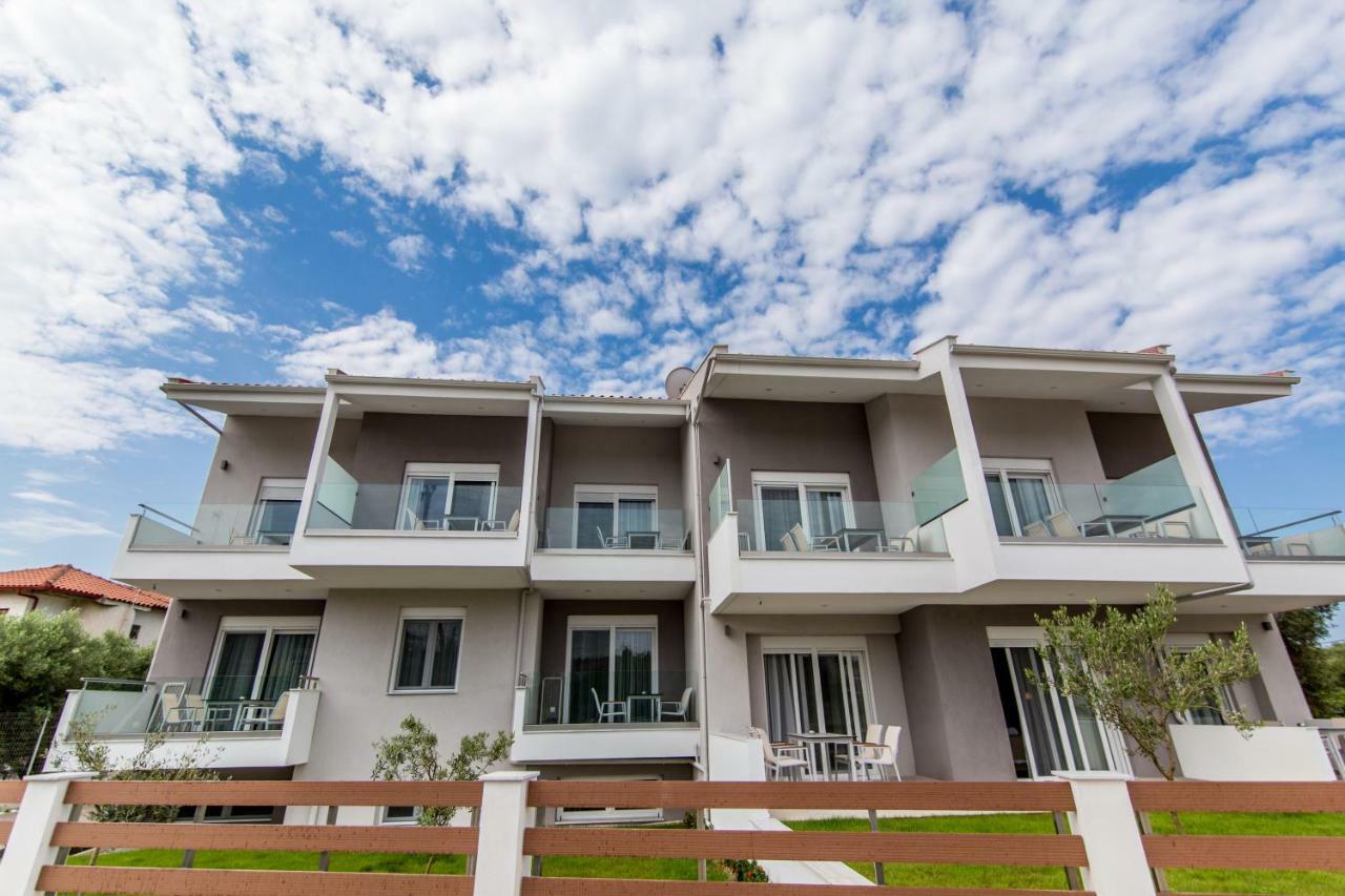 The Papoutsakis Apartments Nikiti  Esterno foto