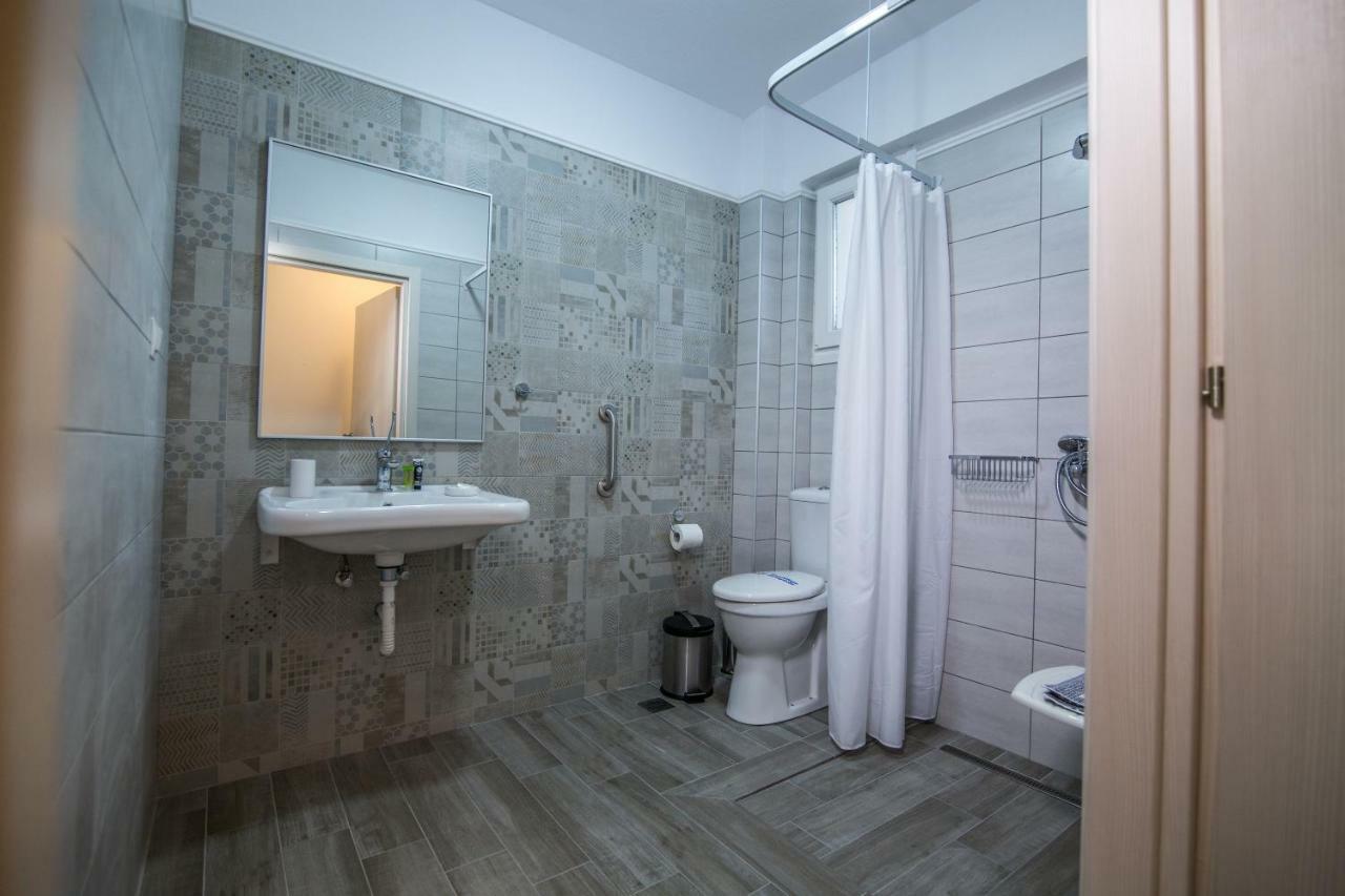 The Papoutsakis Apartments Nikiti  Esterno foto