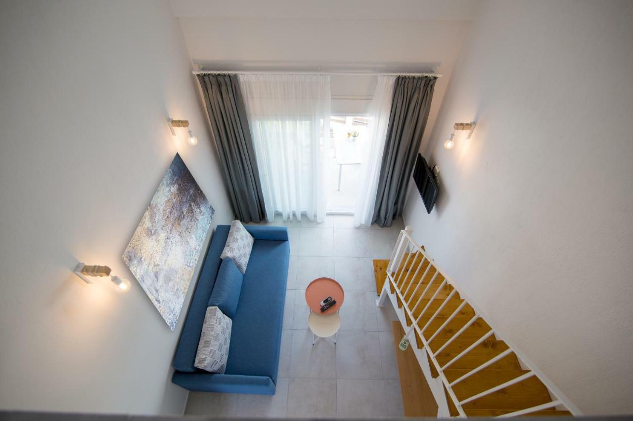 The Papoutsakis Apartments Nikiti  Esterno foto