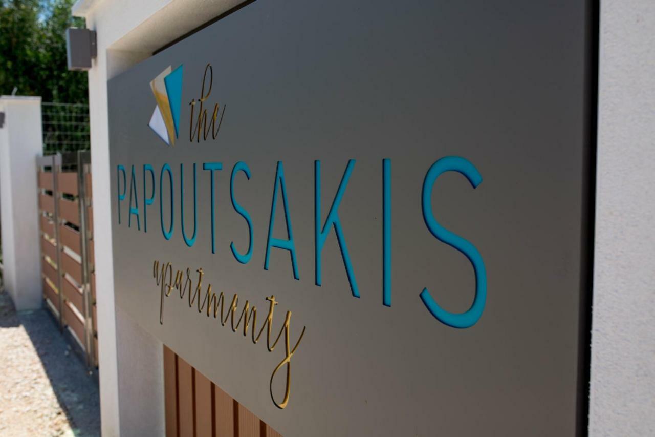 The Papoutsakis Apartments Nikiti  Esterno foto